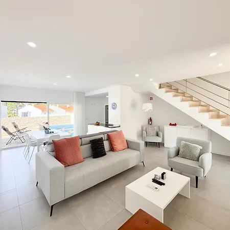 Villa Garca E - By Sch *